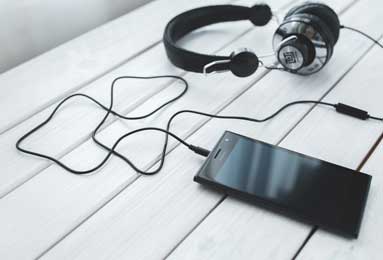 意甲媒体热议：莫德里奇不仅组织传球一流，他的拦截和抢断简直就是加图索翻版